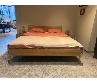 Modern ledikant 180x200 cm inclusief 2 nachtkastjes