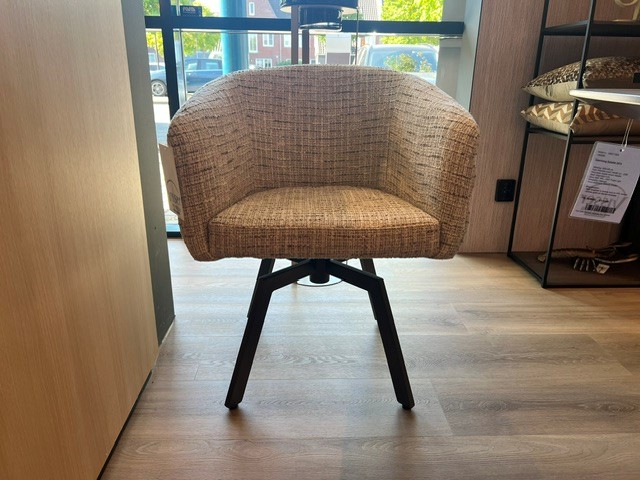 Luxe Kuipstoel Met Draaipoot | VAN €365,- VOOR €290,-!