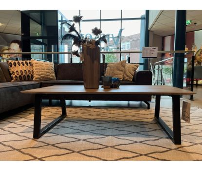 Strakke eikenhouten salontafel