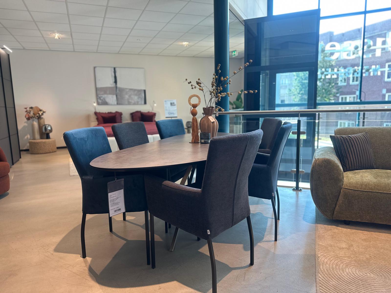 Luxe Set van 6 Eetkamerstoelen – VAN €2790 VOOR €1949
