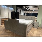 Royale boxspring elektr. verstelbaar met voetbord met tv lift