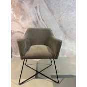 Trendy eetkamerstoel - Stoer design met zwart kruisframe