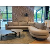 Grijze hoekbank met ronding breedte: 296 cm