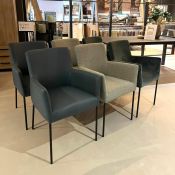 Stijlvol set eetkamerstoelen in blauwe stof en leder